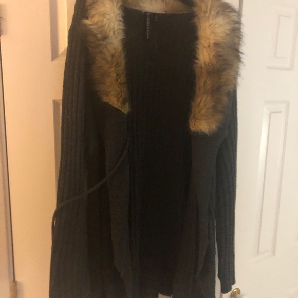 Cardigan - Picture 3 of 4